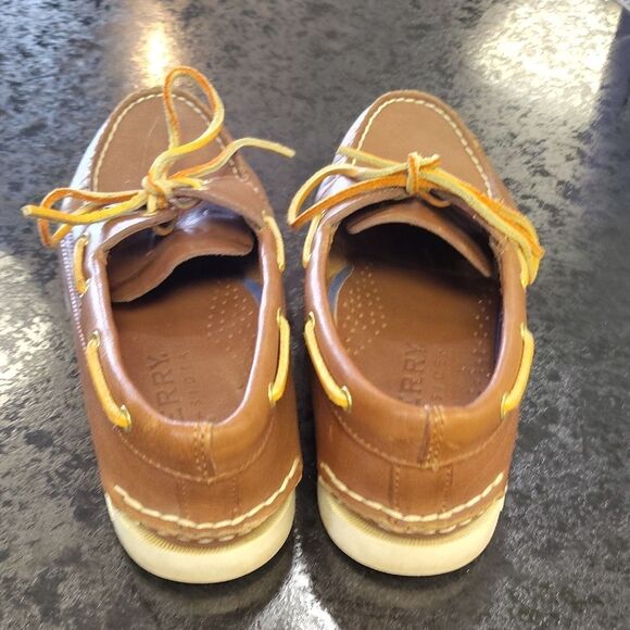 Sperry Tan Boat Shoes with Yellow Laces - Picture 4 of 6